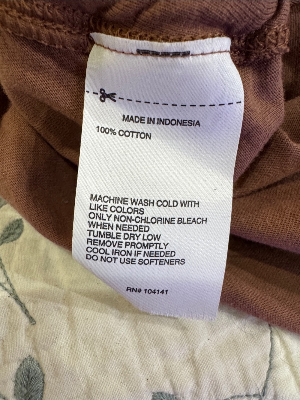 DSG Brown Ruched-Side Crop Tee - Picture 7 of 7